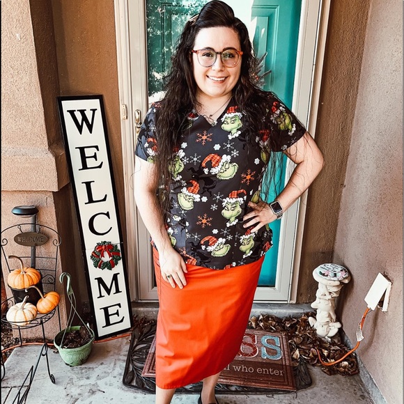 Meet your Posher, Rachel N. 💐 - Picture 16 of 16